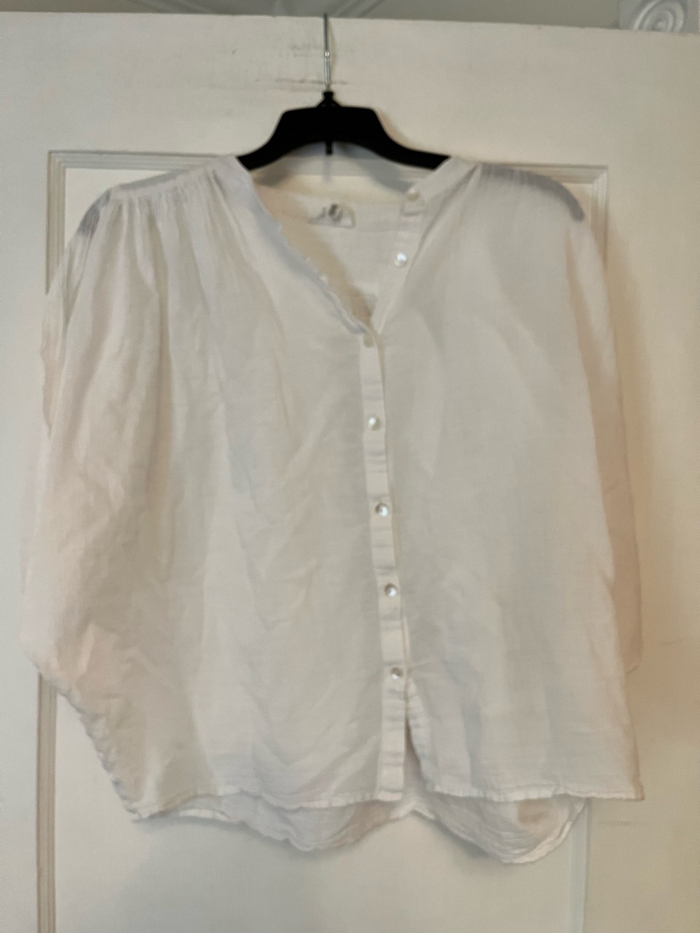 Diega Women’s White Button-Front Blouse
